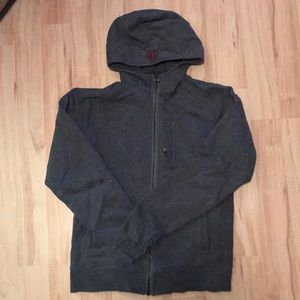 Men’s zip up sweatshirt from Lululemon